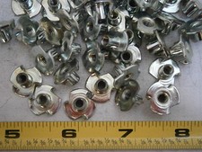 T-Nuts 8-32 x 1/4 3-Prong Steel Zinc Plated Lot of 25 4539