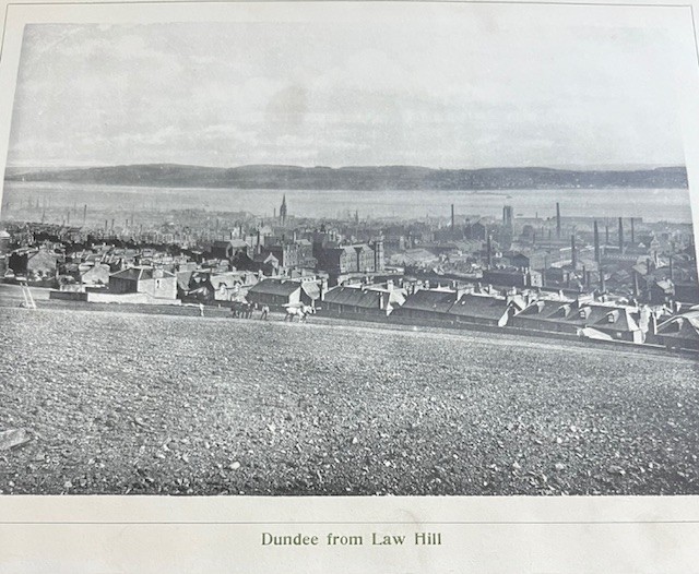 View of Dundee & District  Photographic View Album of Dundee Scotland Image