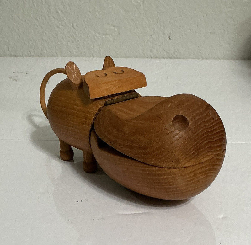 Vintage ZOO LINE Teak Hinged Wood Hippo Trinket Jewelry Ring Box Japan MID C MOD