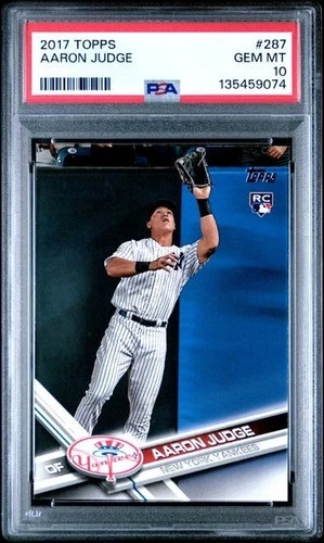 AARON JUDGE 2017 Topps - #287 Catching (RC) PSA 10