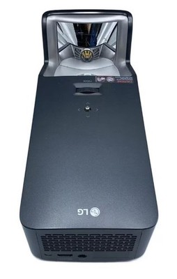 LG PF1000UG 超短焦点プロジェクター MiniBeamUST 壁から38cmで100型画面を投写、LGプロジェクタ「Minibeam」の超短焦点