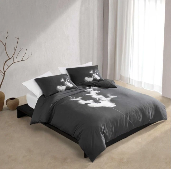 Calvin Klein "Orchid" 3 Piece KING Duvet Cover Set W/ Shams, Cotton Sateen, NWT - Image 4 of 4