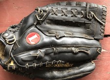 Louisville Slugger The Softballer 13.5" Softball Glove TSA9 Right Hand Throw