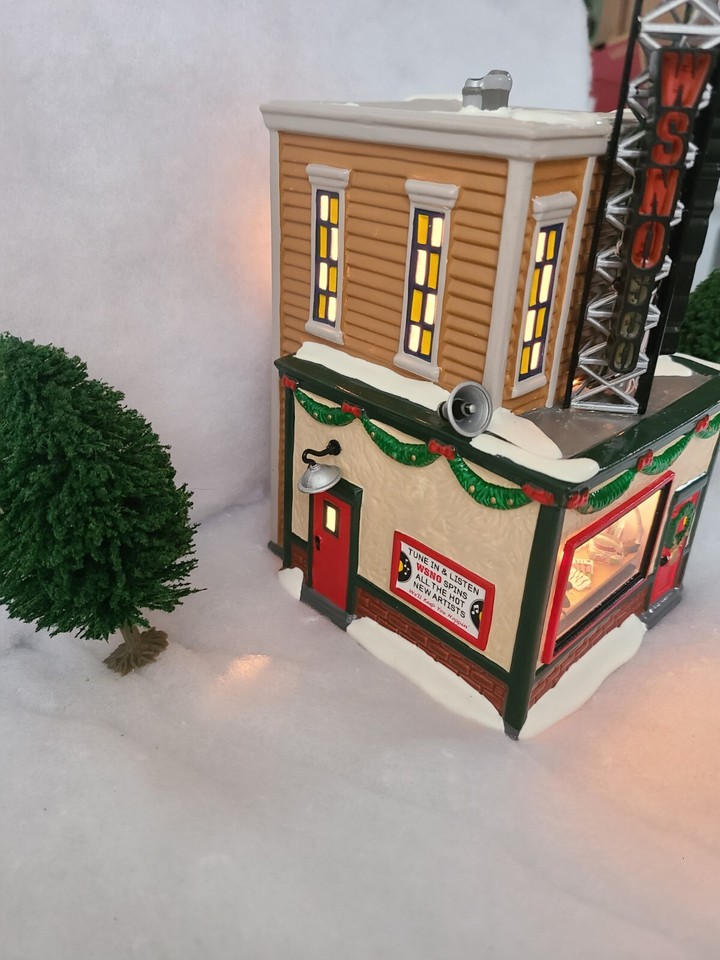 Department 56 Christmas WSNO Radio Station ** READ** eBay