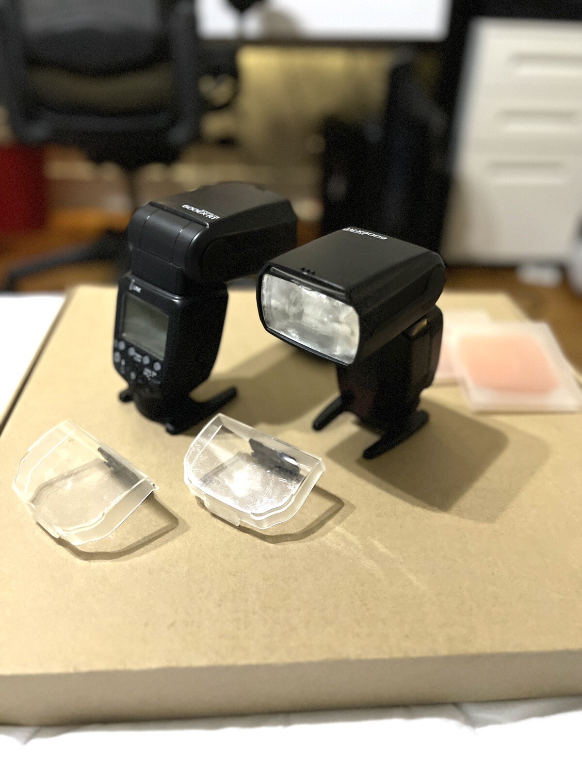 2 Canon 600EXRT Speedlites & STE3RT Wireless Controller 13803142471