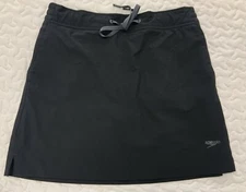 Speedo Womens Size Small P A-Line Mini Skort Skirt Black Embordered Logo Golf