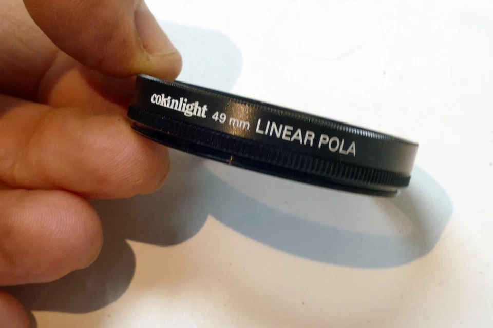 Cokin Light 49mm Linear Polar Polarizing filter - Image 3 of 4