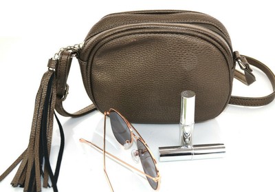 11521 Borsa tracolla con catena in pelle di agnello trapuntata cm 13x18 |  Bottega Fiorentina