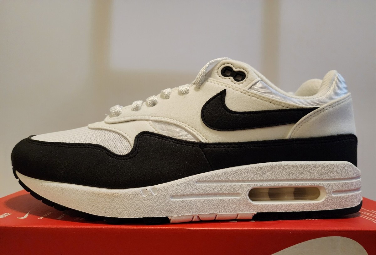 Nike Air Max 1 White Black Summit White DZ2628-102 Women's 11