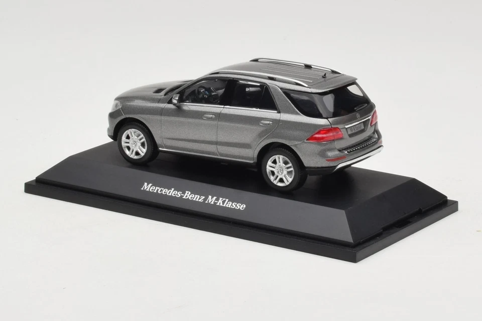 B66960061 Mercedes M Class W166 Palladium Silver Metallic Minichamps 1/43 - Photo 3/4