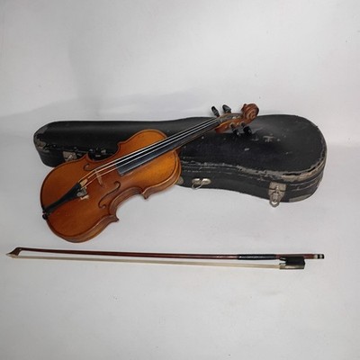 ANTIQUE Copy Of Antonius Stradivarius Made In Germany 1/8 VIOLIN