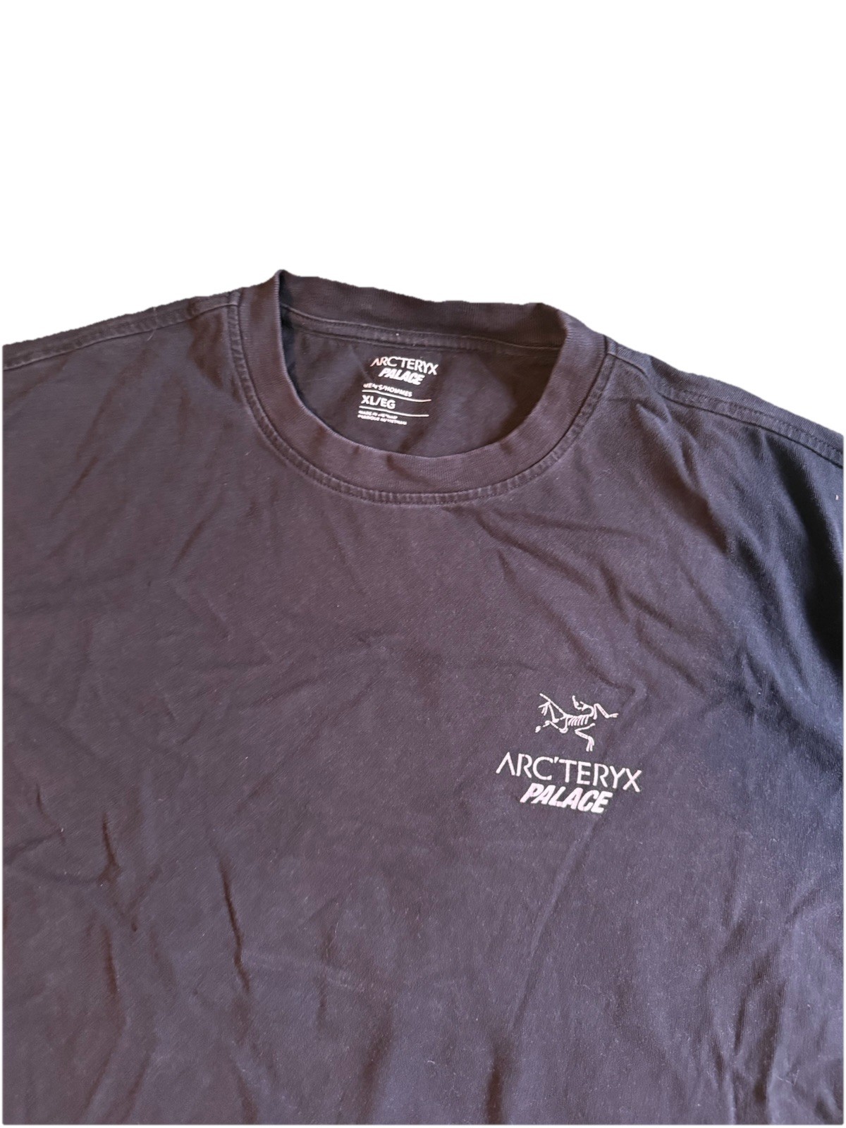 Palace Black T-Shirt Short Sleeve Size Large Men’s Thick Shirt thumbnail 2