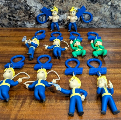 2016 Bethesda Softworks Fallout 4 Vault Boy Perk Bag Clip Keychain Lot of 10