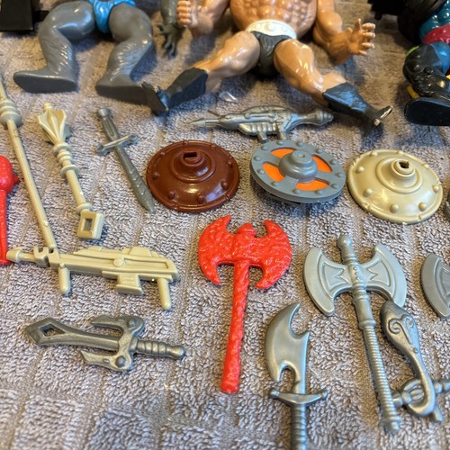 Lotto 15 figurine Masters of the Universe MOTU vintage più lotto armi 35 pezzi - Foto 14 di 24