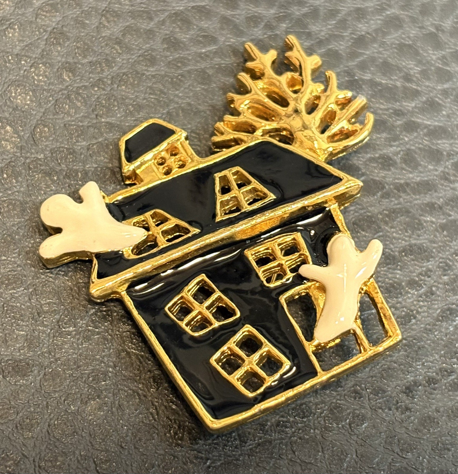 Vintage Cookie Lee Halloween Haunted House Ghosts Enamel Gold Tone Pin Brooch thumbnail 2