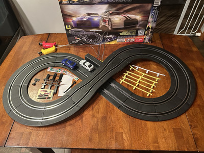 Battery-Operated Slot Car Racing Track Set 2 Nissan GTR Cars with Speed Control