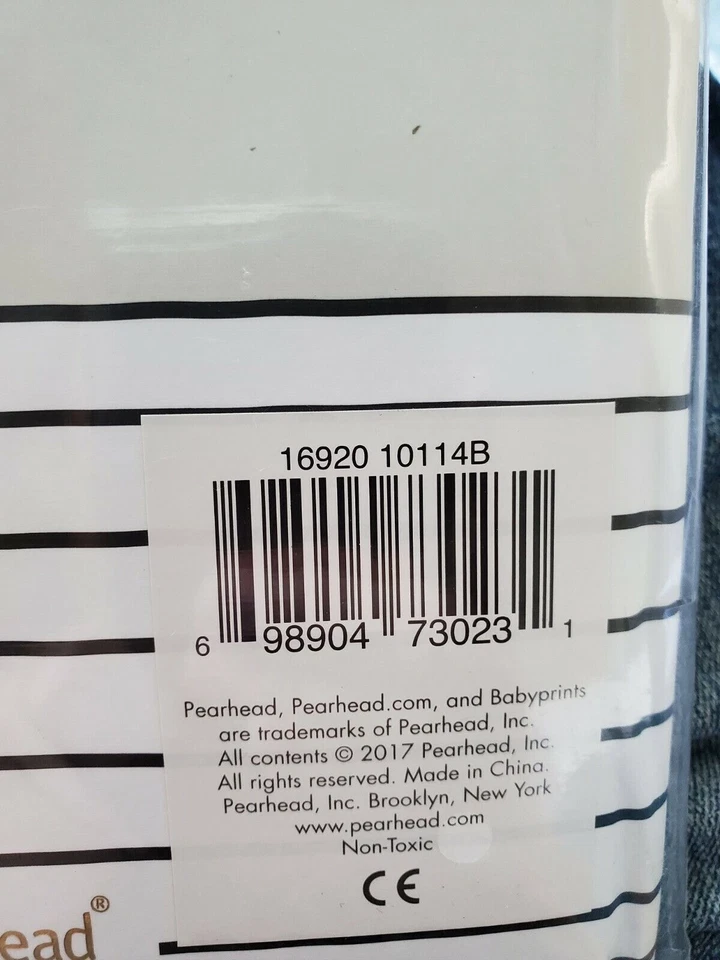 Libro de recuerdos Pearhead Hello Baby con inserción de fotos gris nuevo Foto 3 de 4