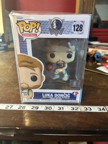 Funko Pop Basketball NBA Dallas Mavericks Luka Doncic #128 Sealed in Box