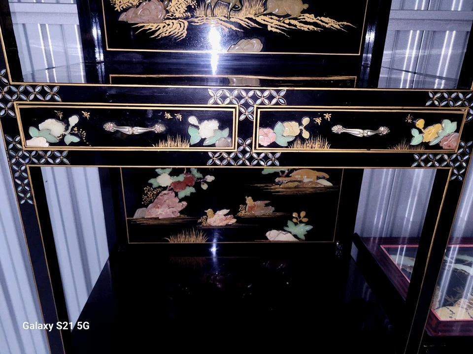 LOTE DE 7 MUEBLES MADREPERLA PIEDRA TALLADA LACA NEGRA COREANA Foto 3 de 4