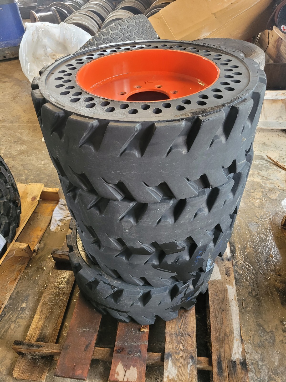 set of 4 31X10x16.5 Solid Skid Steer tires eBay