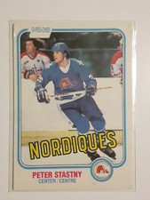 1981-82 O-pee-chee-PETER STASTNY ROOKIE CARD-QUEBEC NORDIQUES. rookie card picture