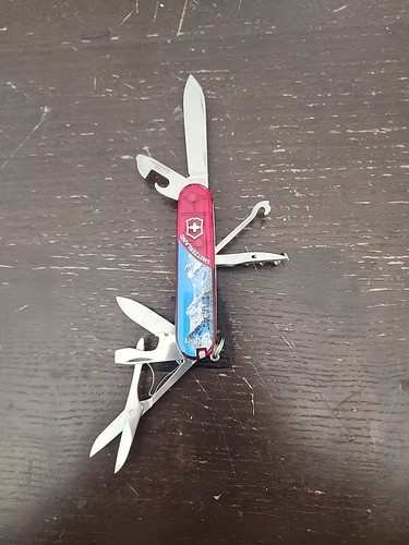 #144 VICTORINOX CLIMBER Matterhorn Piece of Switzerland- Limited Edition 91mm - Picture 3 of 5