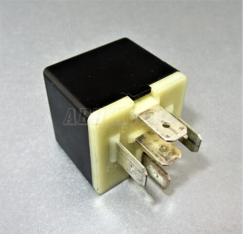 278-Chrysler Jeep Dodge (1995-2010) Multi-Use 5 Pin Black Relay 68832C 056006707 - Picture 2 of 5