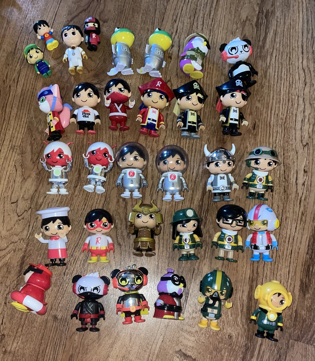 HUGE Lot of Ryan s World Toys 30 Figures CHARACTERS eBay