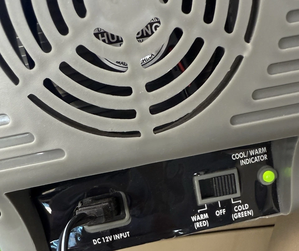 ROADPRO 汽车冷却器/保温扶手 便携式冰箱 带 12 伏 汽车适配器 工作 — 第 2/4 张图片