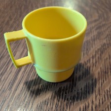 Vintage Tupperware Tuppertoys 1400-10 Mini Mug Yellow Good Condition