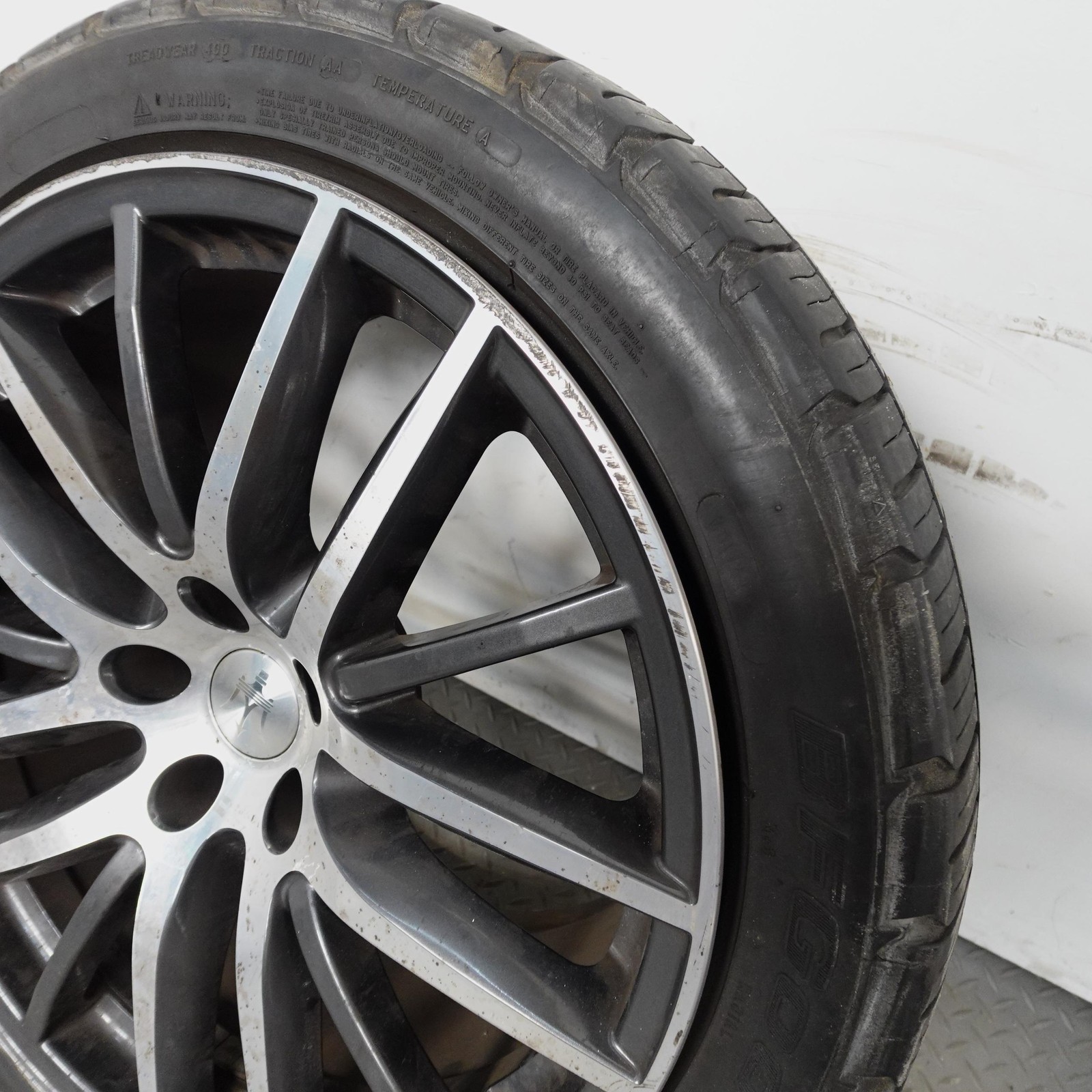 Maserati Ghibli 2014-2024 Rear Wheel P/N 670016855
