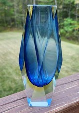 Murano Mandruzzato Sommerso Faceted Glass Blue Gold Layer Vase Italy Vintage 6.5