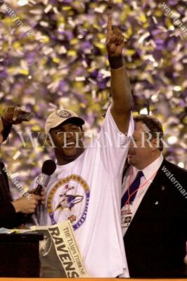 ME162 Ray Lewis Baltimore Ravens Super Bowl Champs 8x10 11x14 16x20 Photo