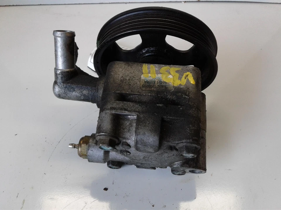 Bomba de dirección asistida usada se adapta a: Subaru Legacy 2001 2,5 grado A Foto 2 de 4