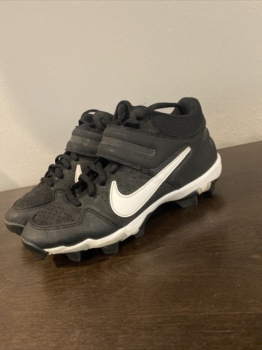 NIKE ALPHA HUARACHE VRS MD YOUTH BOYS 