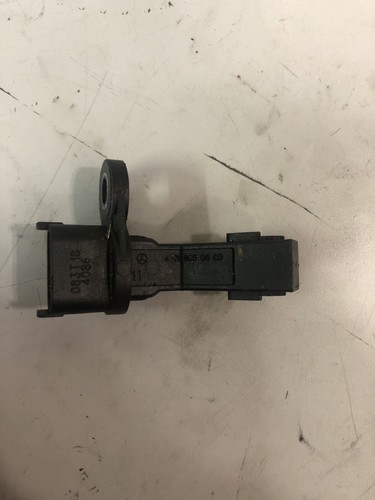 Kurbelwellensensor Impulsgeber Mercedes A2709050600