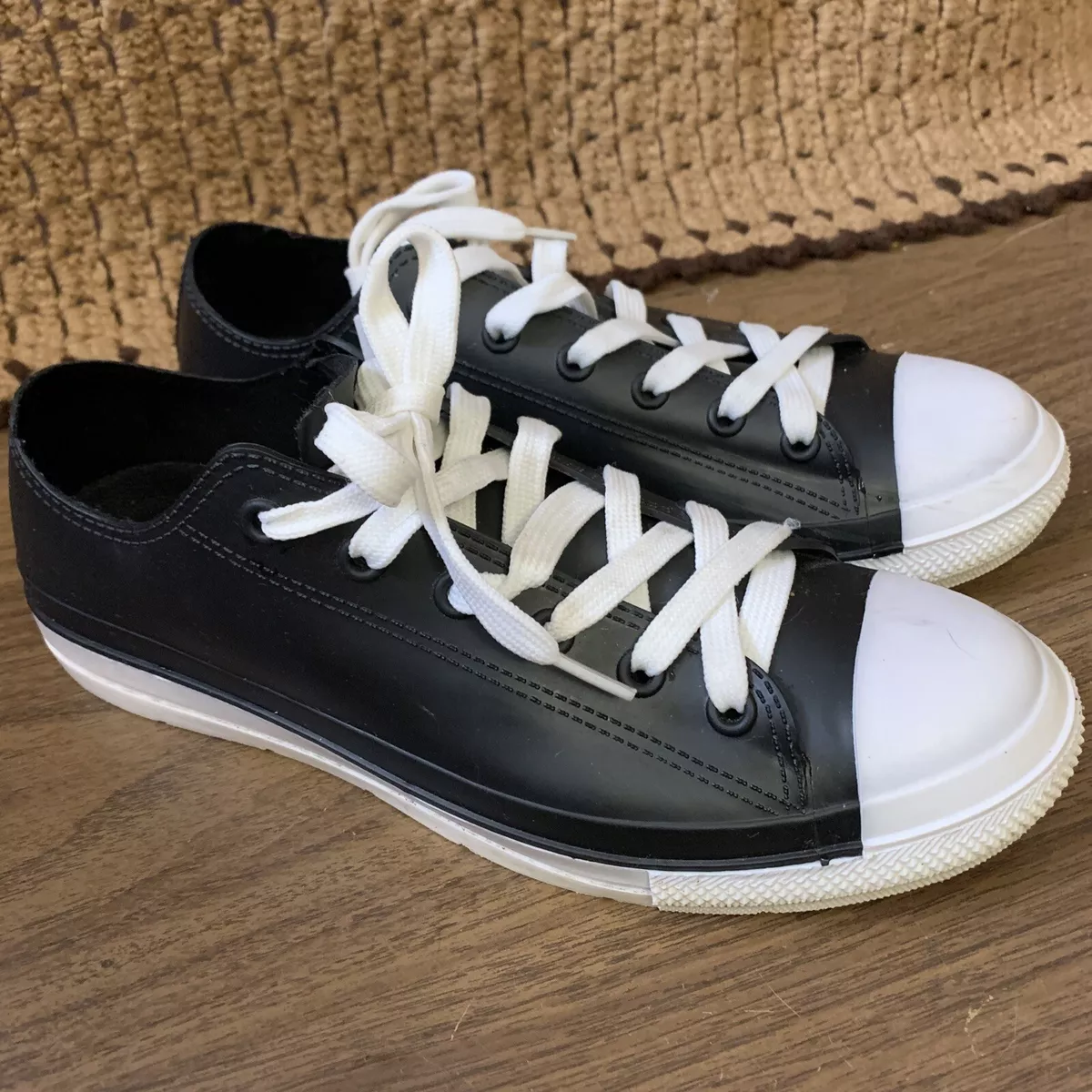 Tennis shoes for rain sale