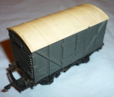 TRIANG TT GAUGE BR 12 Ton GOODS VAN B875550 T71