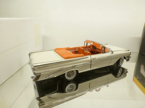 SUN STAR 5184 PLYMOUTH BONNEVILLE OPEN CONVERTIBLE 1959 -RED 1:18- GOOD IN BOX - Imagen 9 de 12