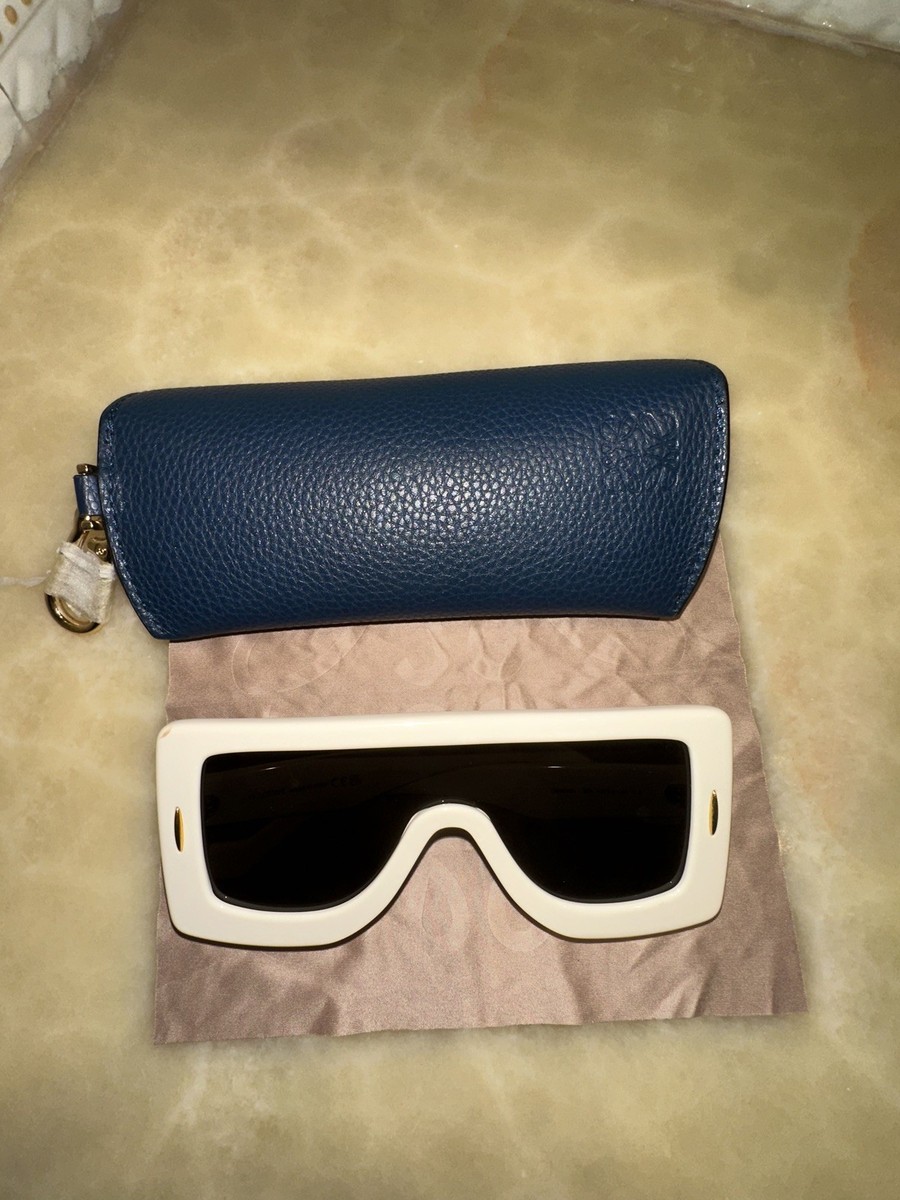LOEWE SCREEN Chunky ANAGRAM MASK LW40104I Ivory Gray 40104  display picture 1