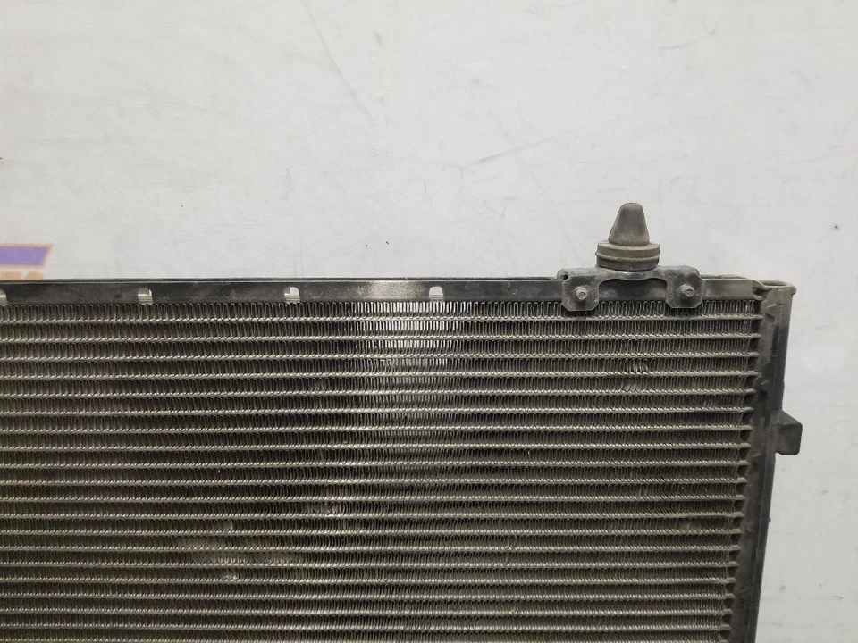 05 2005 TOYOTA TUNDRA SR5 4.7L AC CONDENSER - Image 3 of 4