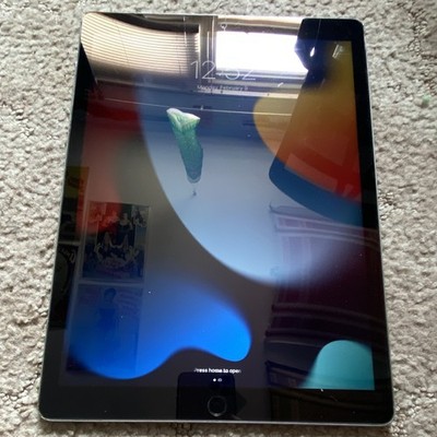 Apple iPad Pro bundle with Keyboard Case and Stylus
