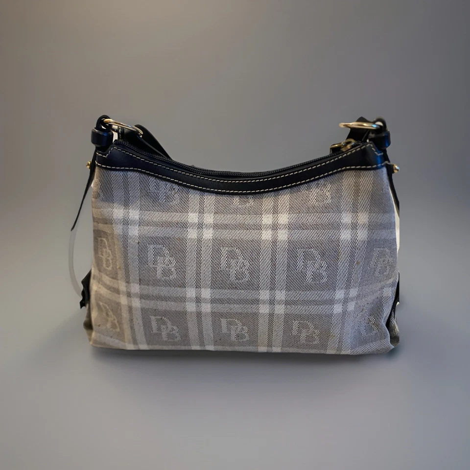 Dooney & Bourke Y2K Negro y Marfil DB Logo Tweed a Cuadros con Borde de Cuero Cartera Foto 3 de 4