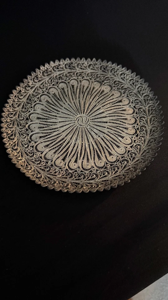 Bandeja/plato de filigrana de plata antigua, 9" diámetro 279 gramos Foto 3 de 4