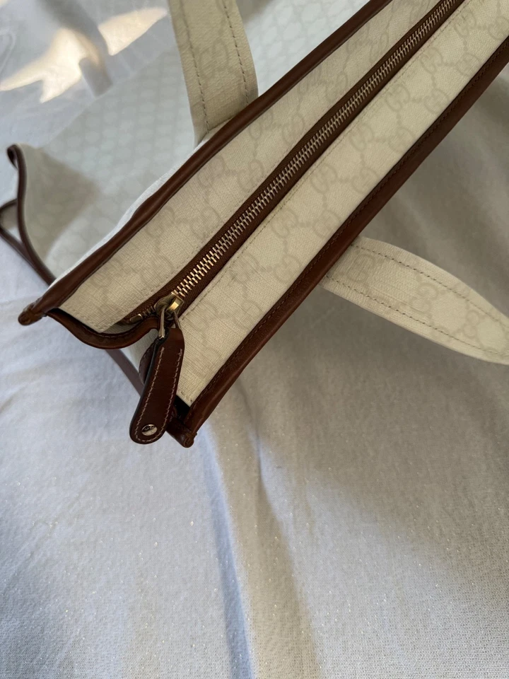 Gucci GG Supreme Large Ivory off White Tote Shopper Bag 16 X 18.5 “ - Image 4 of 4