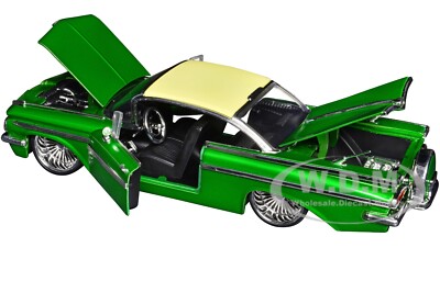 1959 CHEVROLET IMPALA LOWRIDER GREEN W/DUB WHEELS 1/24 DIECAST BY