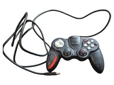 Saitek P2500 Rumble Force Gaming Controller Gamepad Schwarz PC USB