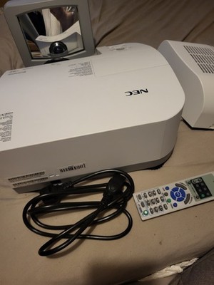 BEAMER NEC U310W KURZDISTANZ DLP HDMI PROJEKTOR - LAMPE NEU