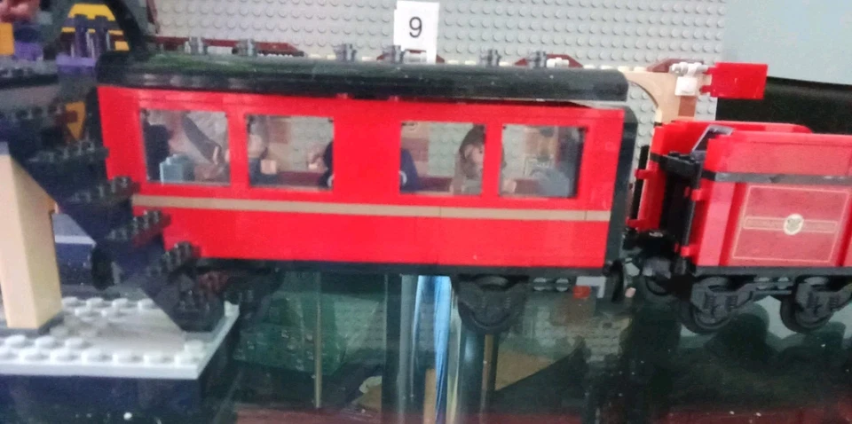 LEGO Harry Potter: Hogwarts Express (75955) **see description - Image 3 of 4