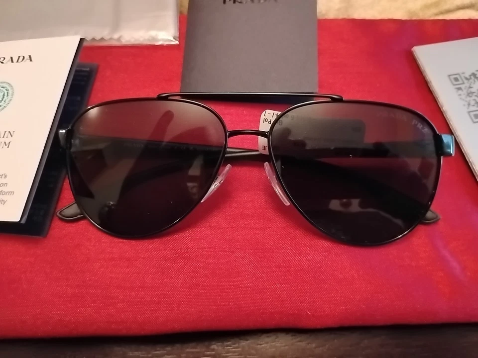 PRADA LINEA ROSSA PS 54TS 1AB5Z1 黑色偏光灰色男式太阳镜 — 第 2/4 张图片